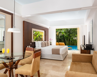 Altitude Club Junior Suite Swim Out Krystal Grand® Nuevo Vallarta Altitude Club Junior Suite Swim Out Krystal Grand® Nuevo Vallarta