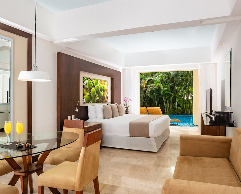 Altitude Club Junior Suite Swim Out Krystal Grand® Nuevo Vallarta Altitude Club Junior Suite Swim Out Krystal Grand® Nuevo Vallarta